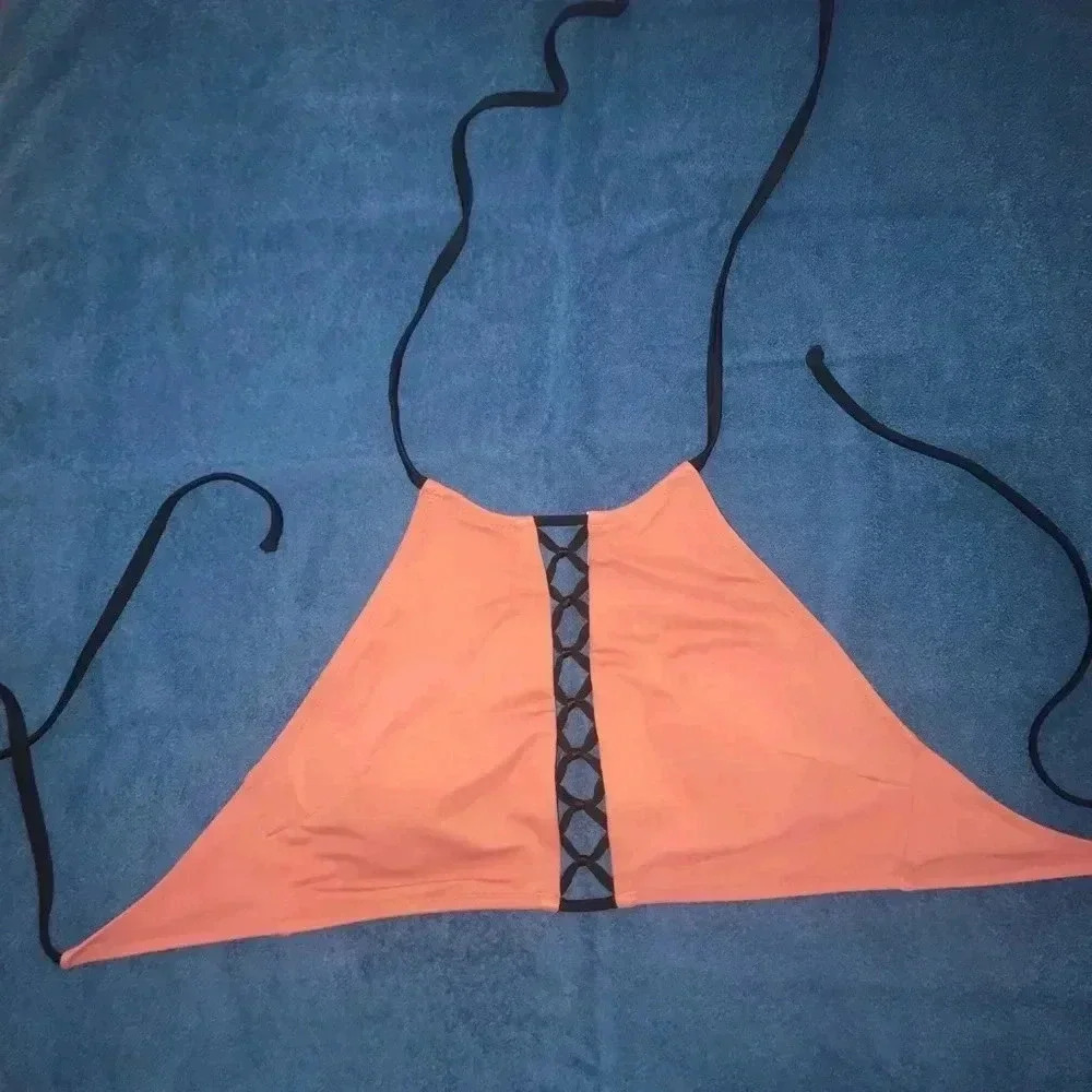 ✅Victoria’s Secret Bikini Top